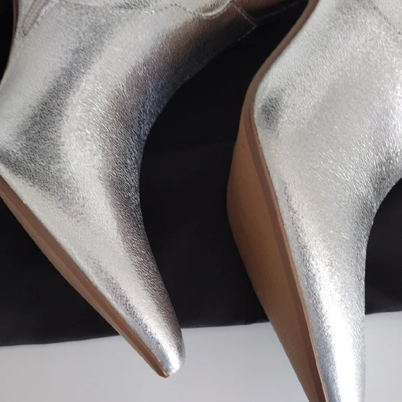 Express Pointed Toe Thin Heeled Booties. Metallic Silver. Size 8 - Picture 7 of 16